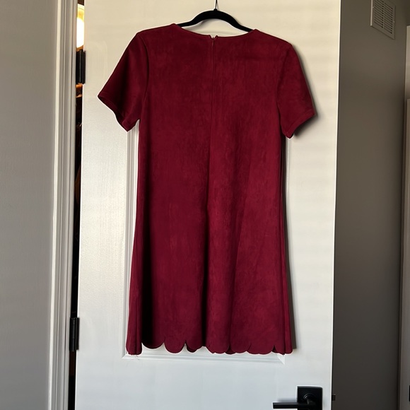 Lulu’s Suede Shift Dress - Picture 3 of 3